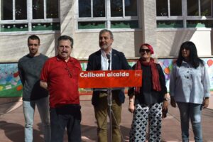 Jaume Collboni, en una visita a l’Escola Aiguamarina del Districte de Nou Barris