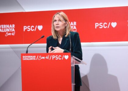 Lluïsa Moret en la sala de prensa del PSC