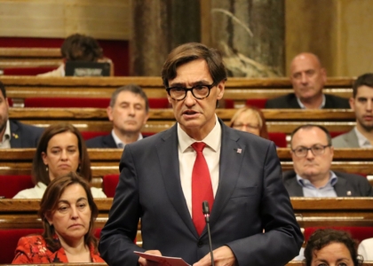 Salvador Illa a una sesión del Parlament