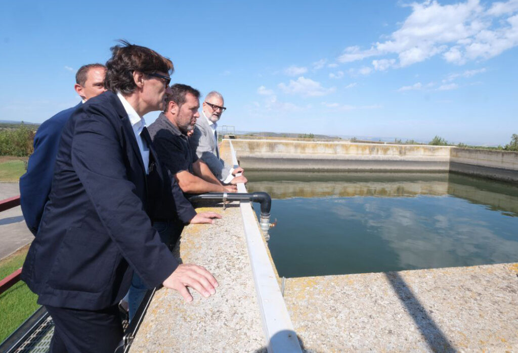 Salvador Illa en la Mancomunidad de Aigües de les Garrigues, en Torrebesses