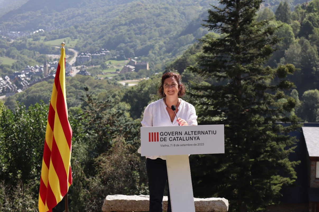 Alícia Romero a la roda de premsa del Govern Alternatiu celebrat a Vielha