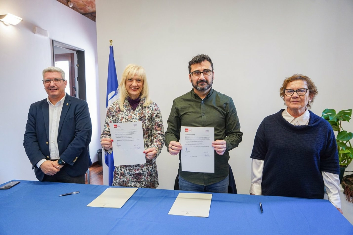 Acord entre el PSC i comuns a l'Ajuntament d'Esplugues de Llobregat