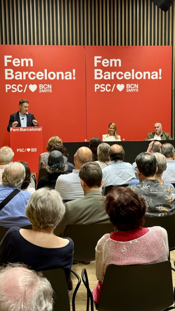 Albert Arisó, primer secretari del PSC Sarrià-Sant Gervasi, durant la seva intervenció